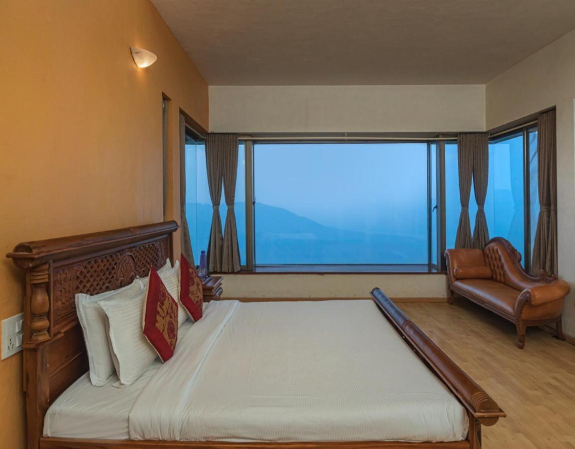 Saffronstays Aurelia, Panchgani - Balinese Villa With Breathtaking Valley Views Bagian luar foto