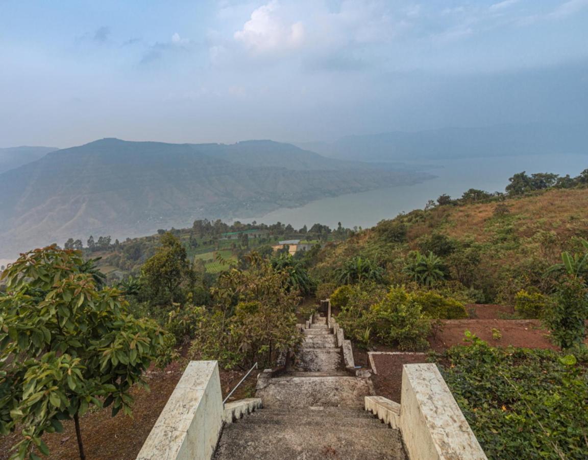 Saffronstays Aurelia, Panchgani - Balinese Villa With Breathtaking Valley Views Bagian luar foto