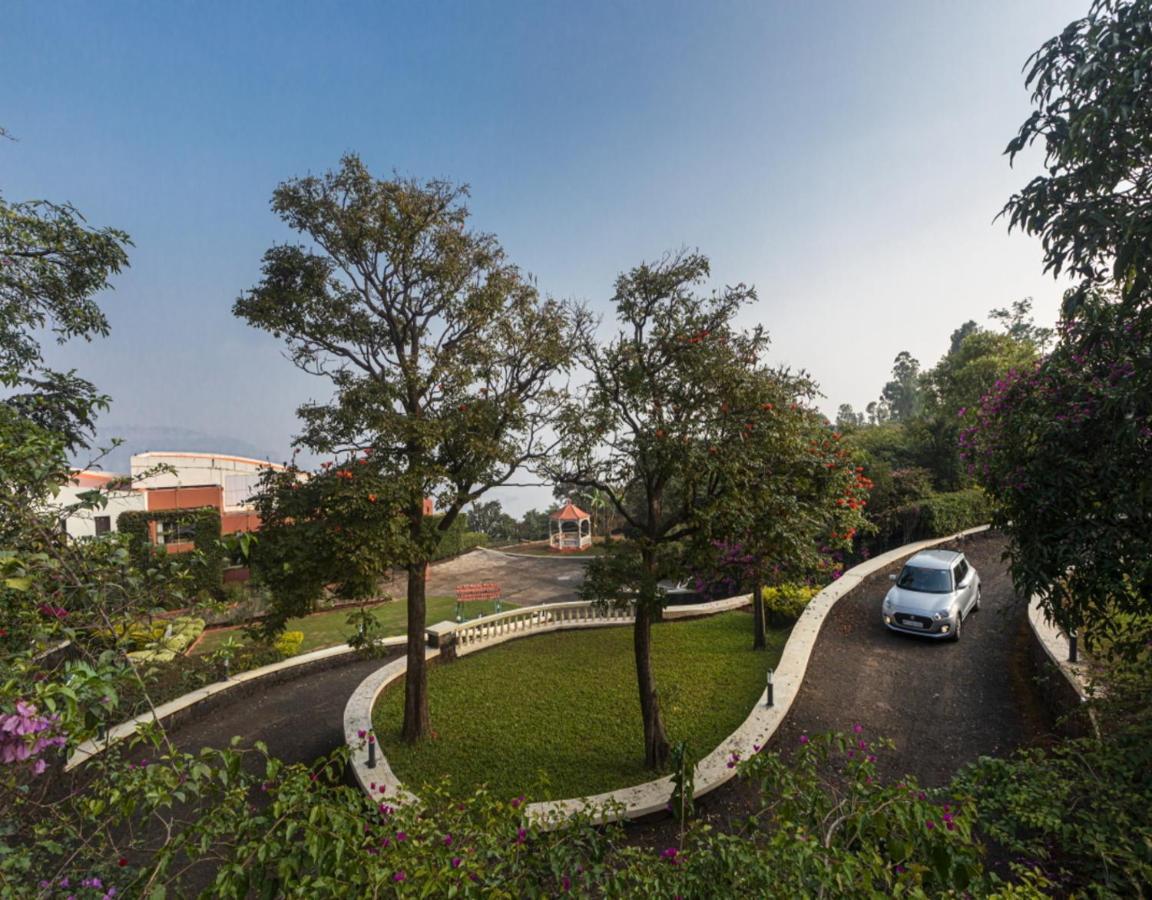 Saffronstays Aurelia, Panchgani - Balinese Villa With Breathtaking Valley Views Bagian luar foto