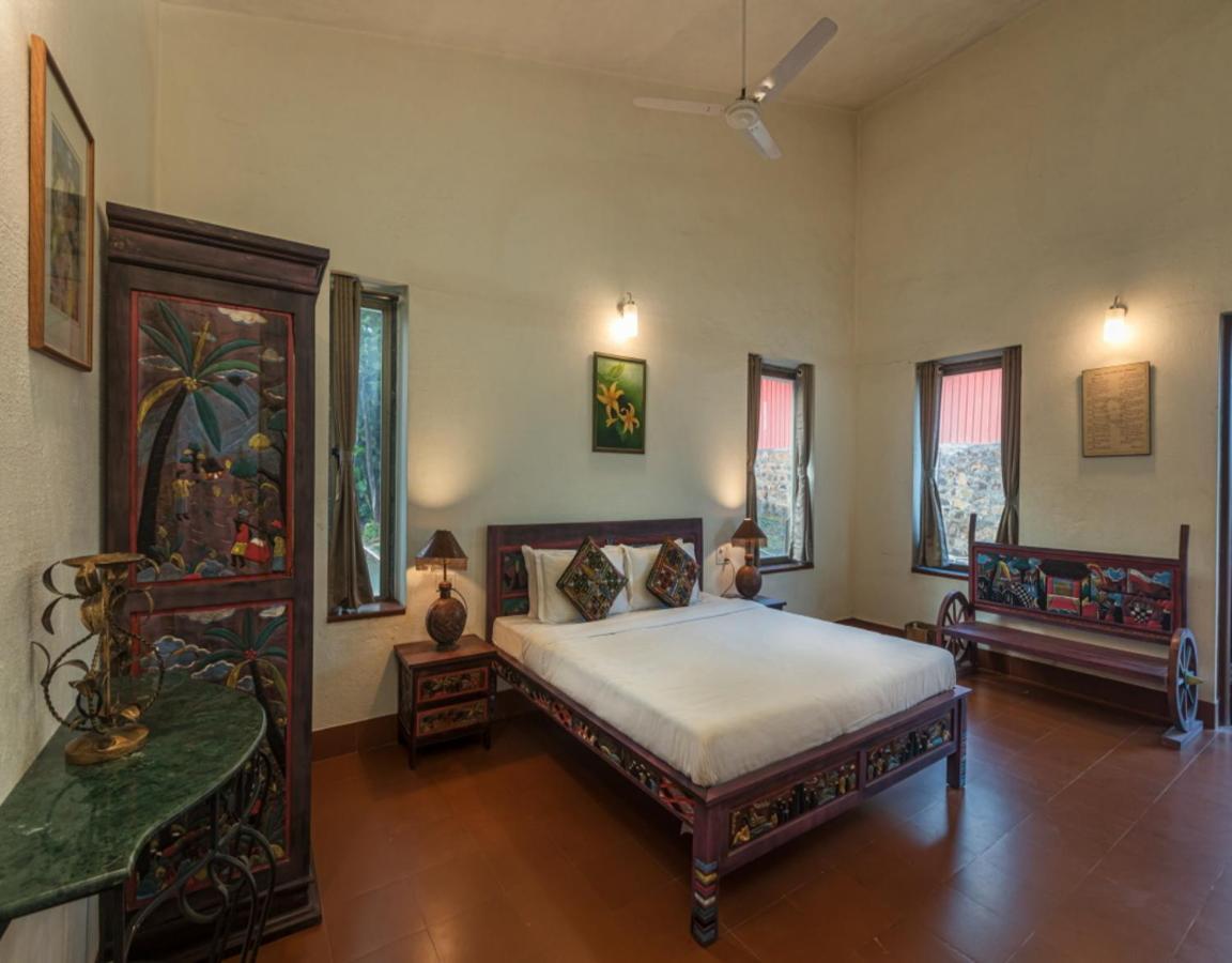 Saffronstays Aurelia, Panchgani - Balinese Villa With Breathtaking Valley Views Bagian luar foto