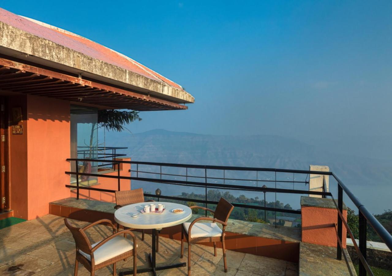 Saffronstays Aurelia, Panchgani - Balinese Villa With Breathtaking Valley Views Bagian luar foto